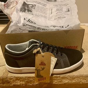 Kodiak fashion sneakers Men’s size 10